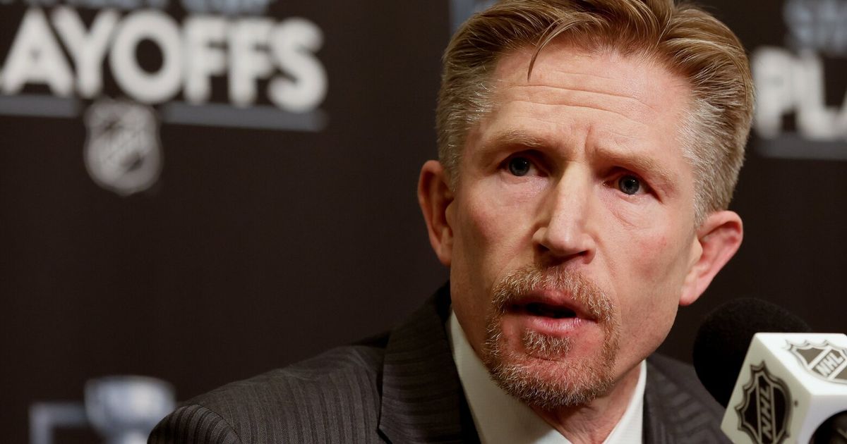 Dave Hakstol Signs Contract Extension to Remain Kraken Head Coach