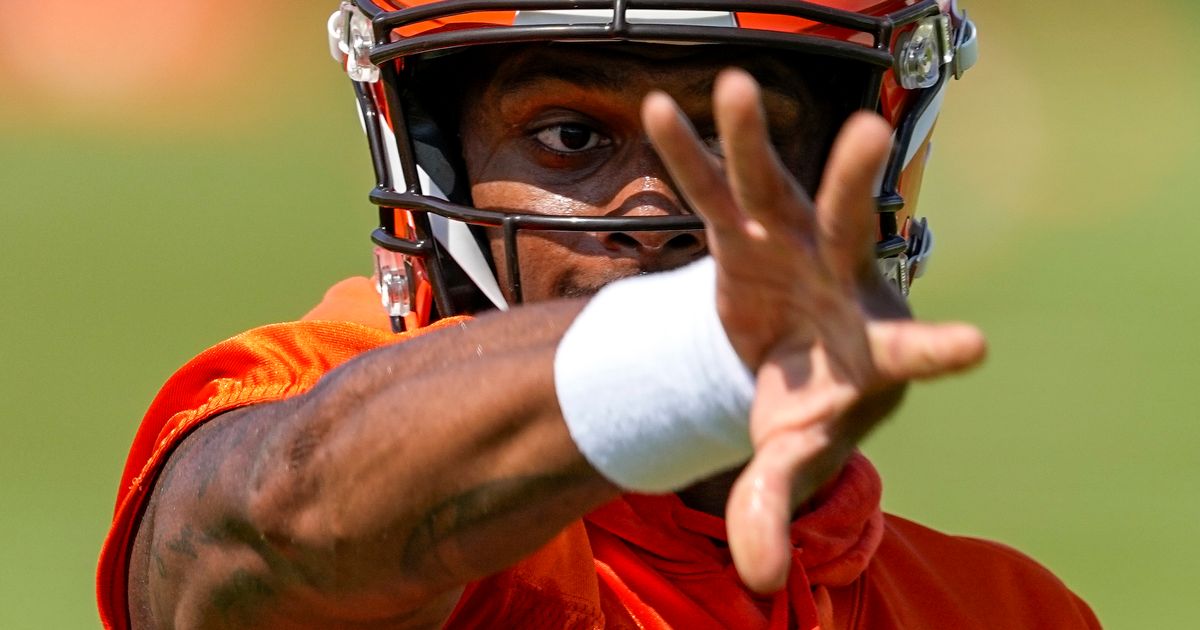 Deshaun Watson Adjusting to New Reality After Challenging First Season with Cleveland Browns