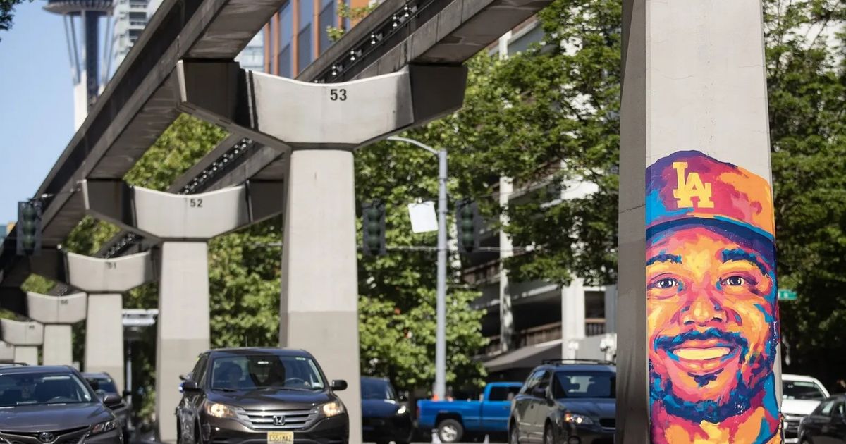 Exploring the MLB All-Star Murals on Seattle Monorail Pillars