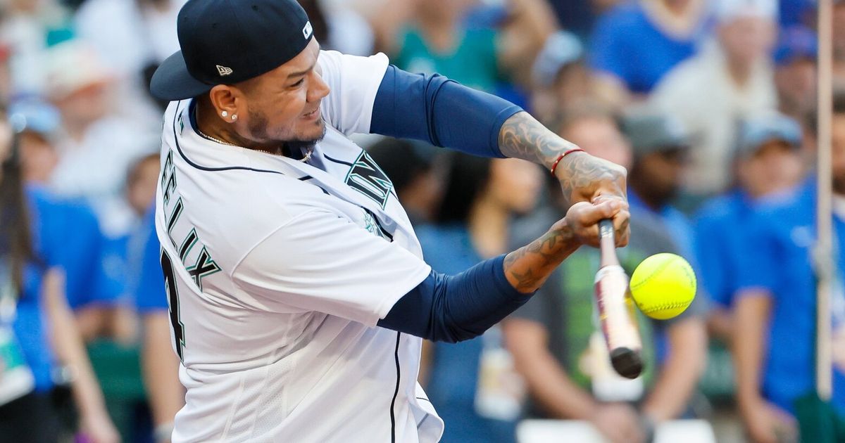 Felix Hernandez Helms Celebrity Softball Team to Victory in Seattle