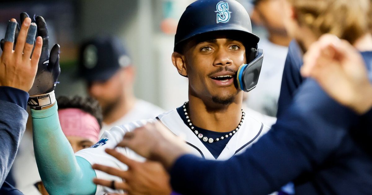Julio Rodriguez of the Seattle Mariners Improves Sliding Technique.