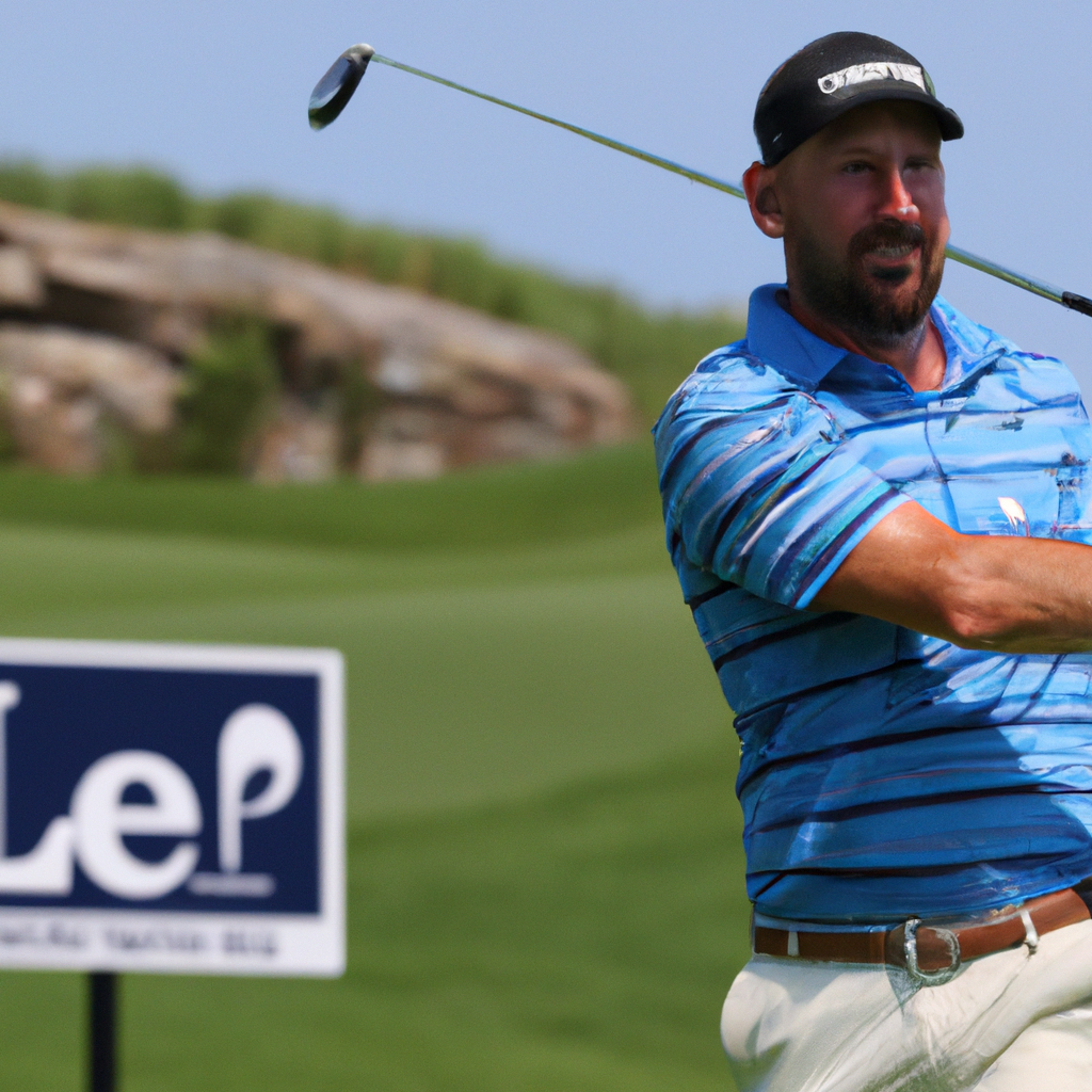 Lee Hodges Seeks First PGA Tour Victory with Five-Shot Lead Heading into 3M Open Final Round