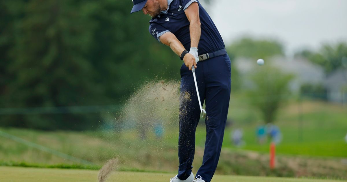 Lee Hodges Tops Leaderboard at 3M Open, Justin Thomas Fails to Make Cut, Endangering Playoff Chances