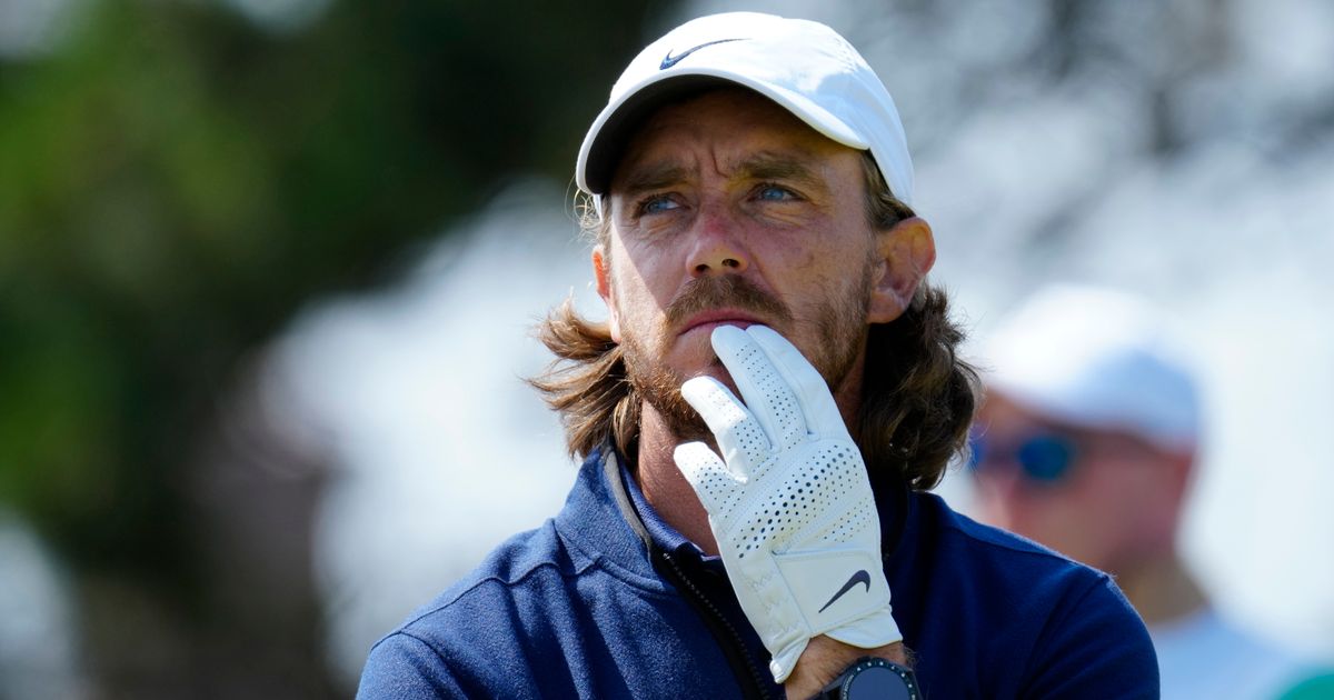 McIlroy and Fleetwood Lead British Open After Cut