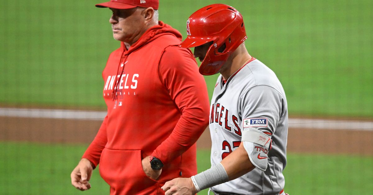 Mike Trout Suffers Left Wrist Injury, Leaves Angels Game