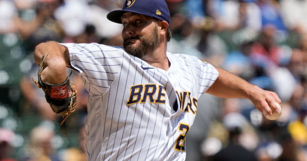 Miley, Three Relievers Combine to Shut Out Reds 1-0 Behind Six Strong Innings from Miley