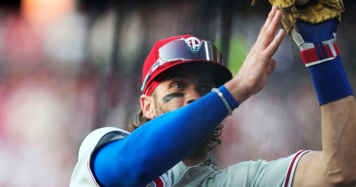 Phillies Lose to Guardians 6-5, Ending AL Streak Despite Bryce Harper's Impressive Debut