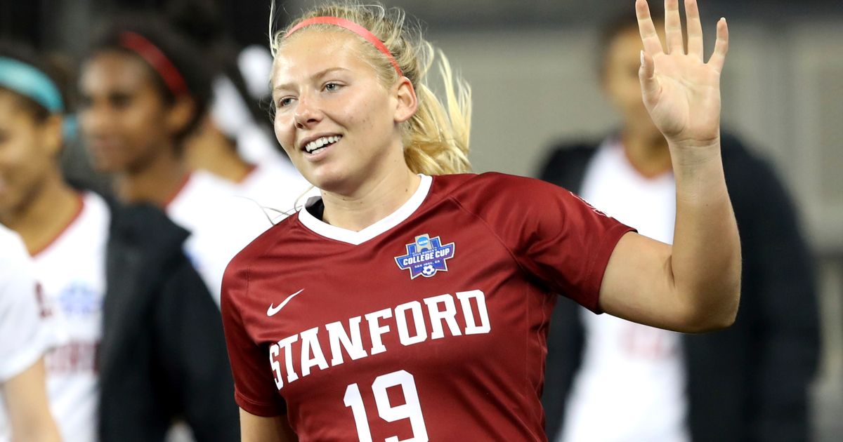 U.S. Women's National Team's Former Stanford Goalkeeper Gains Popularity at 2019 FIFA Women's World Cup