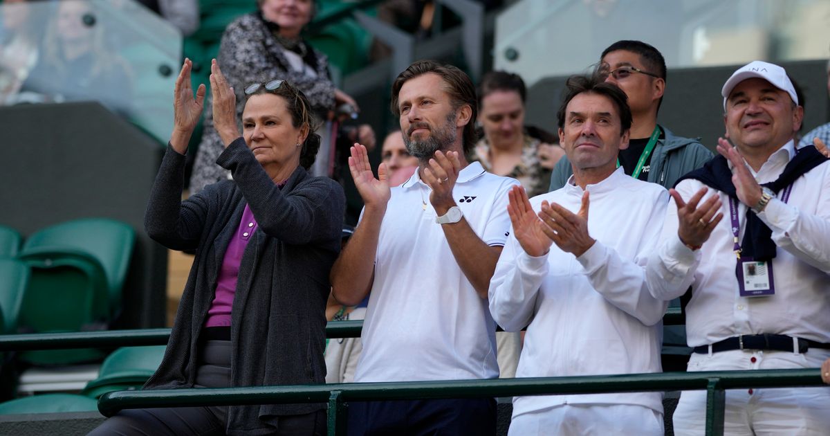 Wimbledon Tennis Tour Aims to Increase Number of Female Coaches for Women's Players