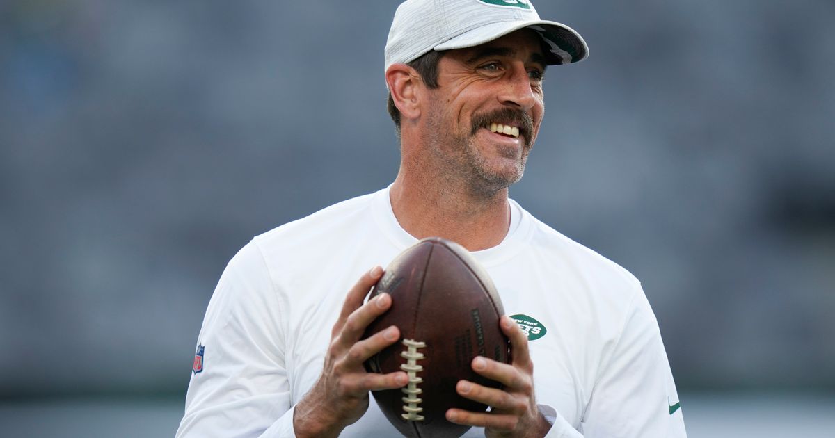 Aaron Rodgers' Impact on the New York Jets' Pursuit of NFL Contention in 2021