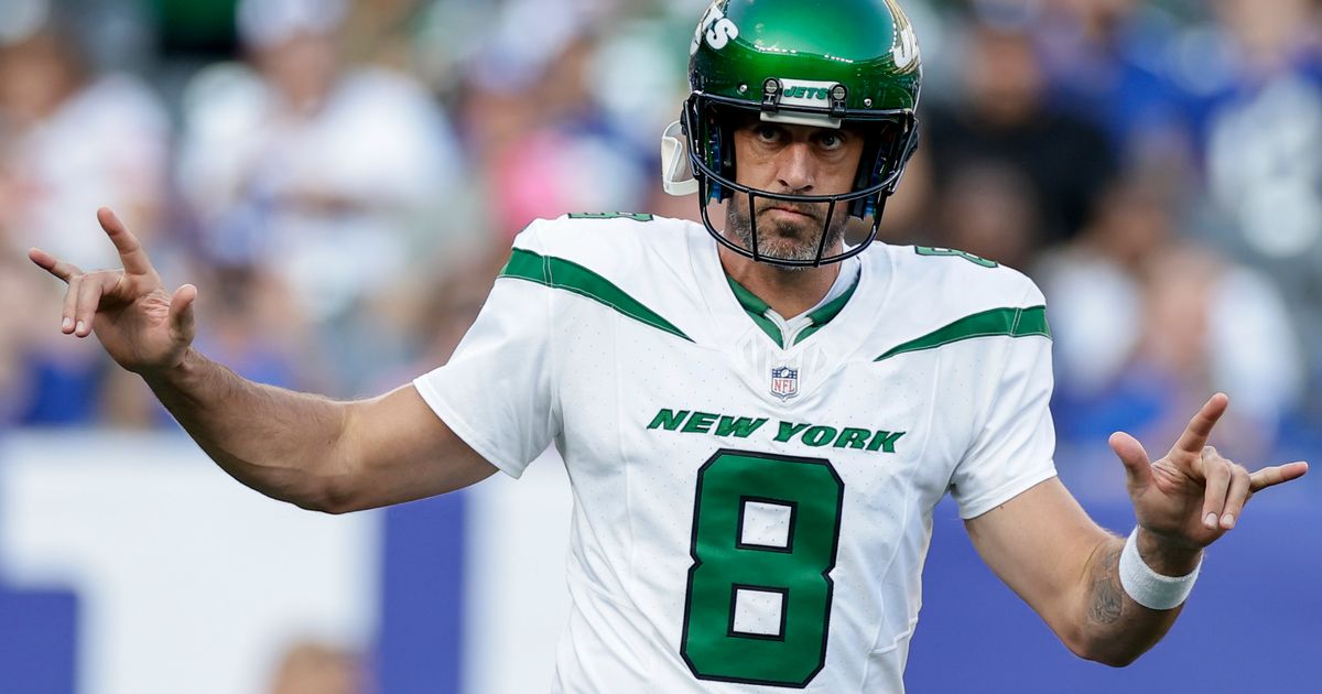 Aaron Rodgers Throws Touchdown Pass in Preseason Debut as Jets Defeat Giants 32-24