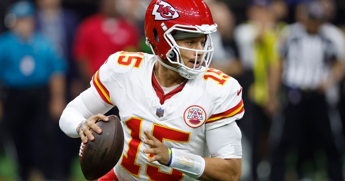 AP Unanimously Selects Patrick Mahomes as Top NFL Quarterback