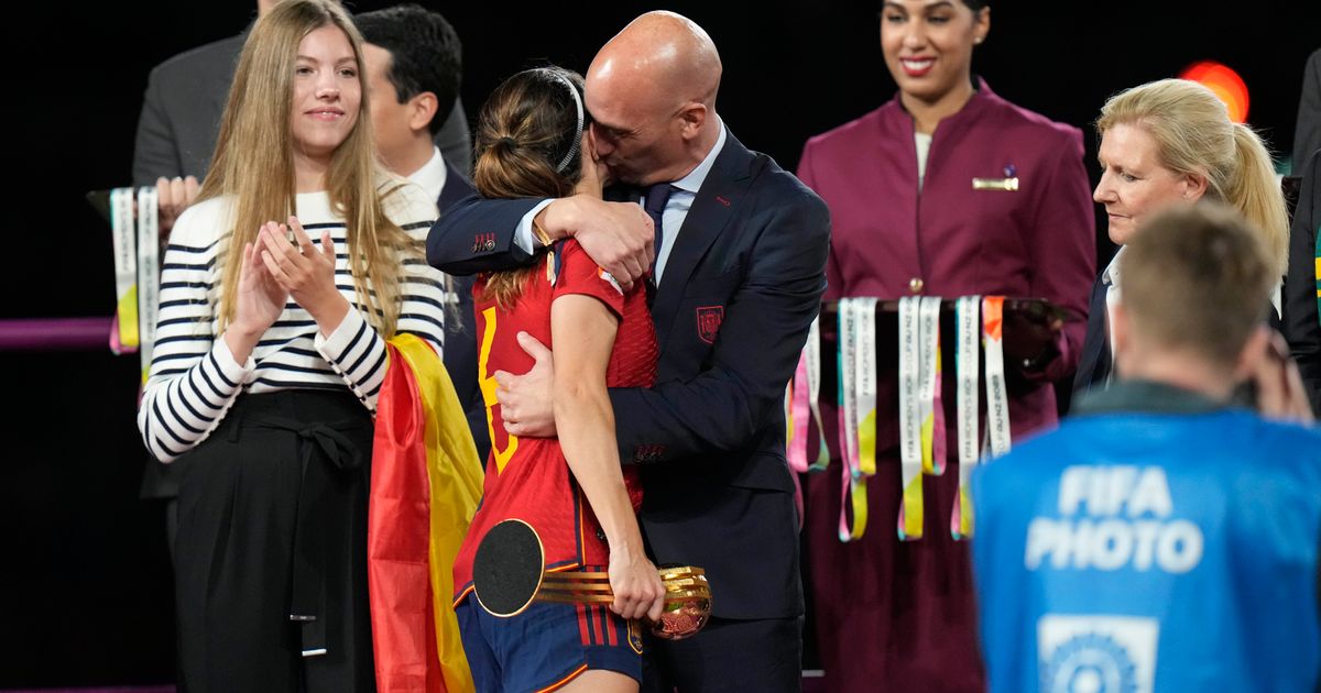 Bonmatí and Carmona to Represent Spain at UEFA Awards Amid Rubiales Controversy