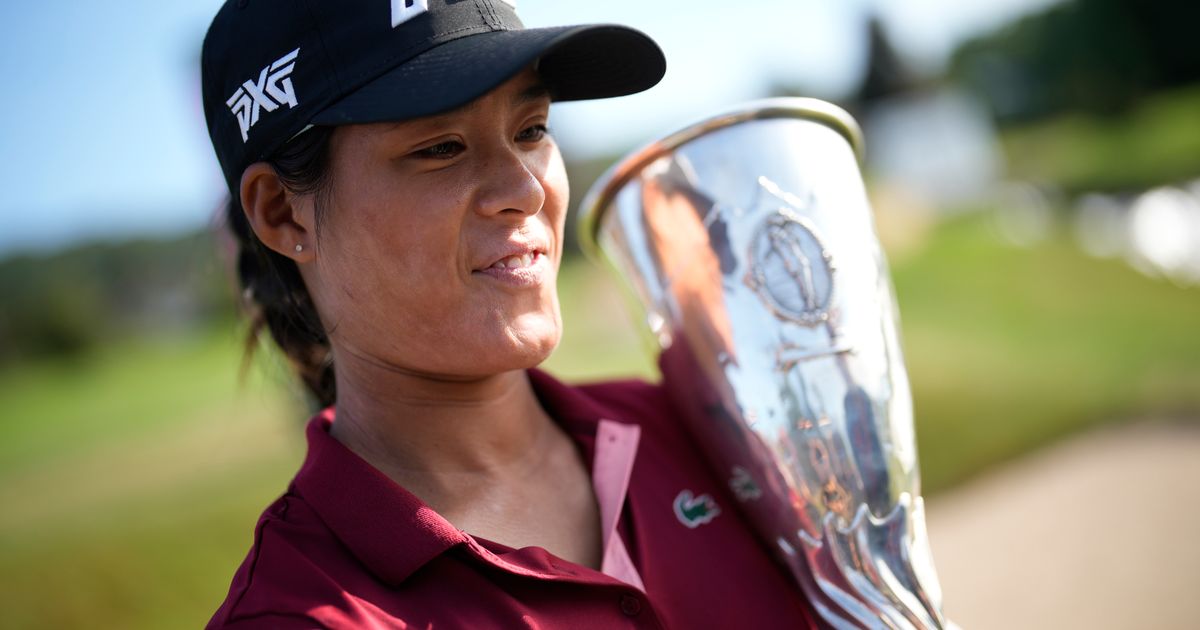 Boutier and Zhang Lead Contention for Women's British Open at Walton Heath