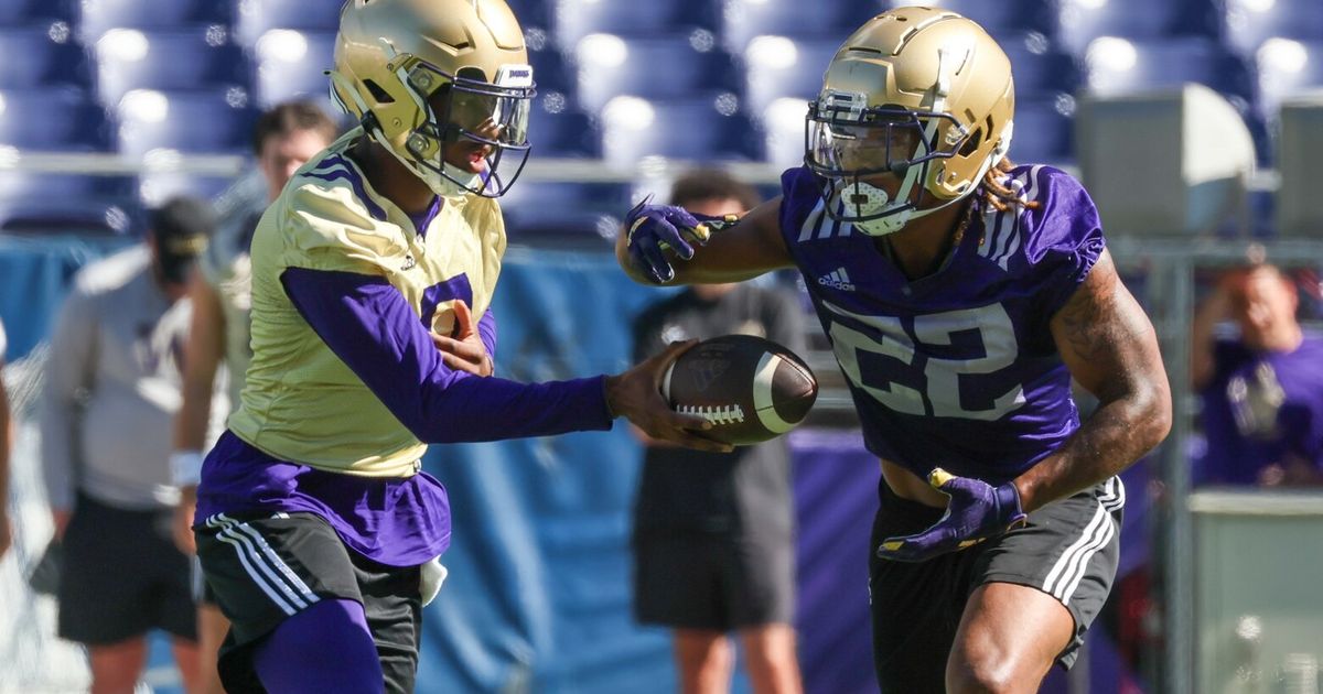 Cameron Davis, Starting Running Back for University of Washington Huskies, Out for Season with Injury