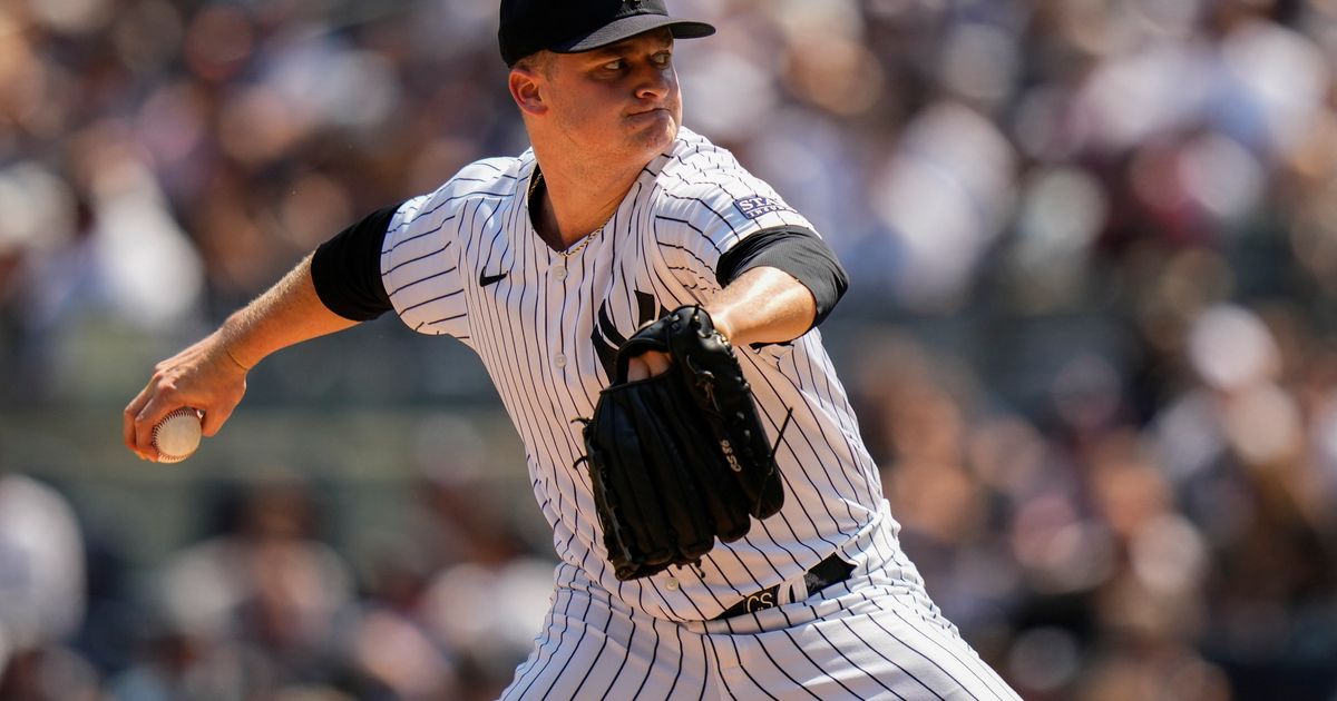 Clarke Schmidt's Father Pilots New York Yankees' Charter Flight to Florida