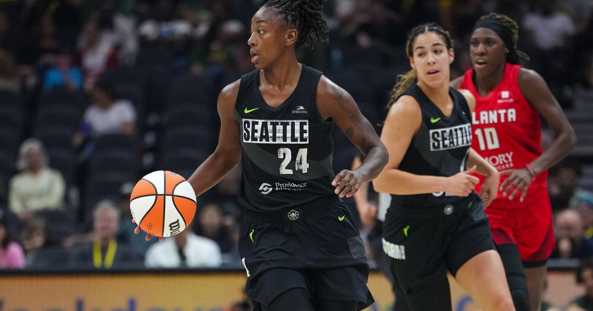 Dream suffer second-half collapse as Storm erase 16-point deficit to end home losing streak