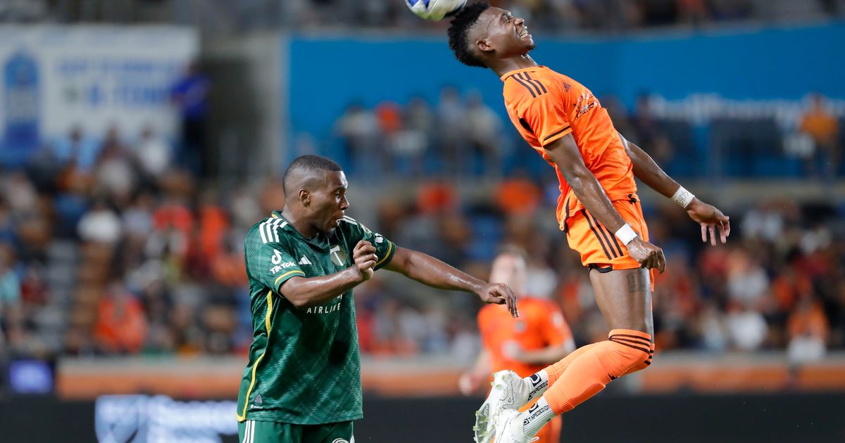 Dynamo End Winless Streak with 5-0 Rout of Timbers