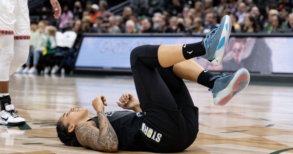 Gabby Williams Out for Remainder of Season with Stress Fracture in Foot