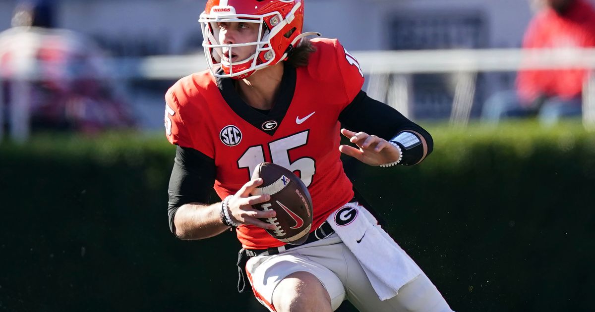 Georgia's Carson Beck Faces a Major Challenge to Replicate College Football Success of Predecessor.