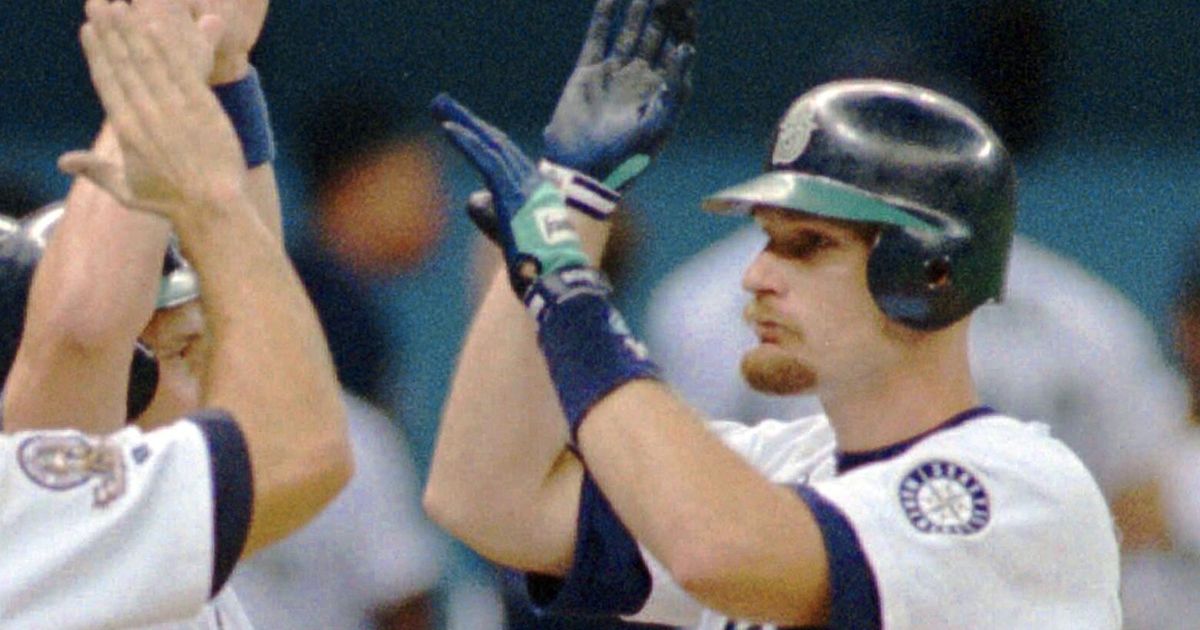 Jay Buhner Believes Mariners Can Aim Higher Than Wild Card in 1995-Style Season