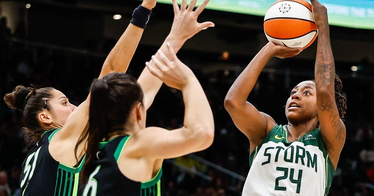 Jewell Loyd Breaks Storm All-Time Scoring Record in Historic Season