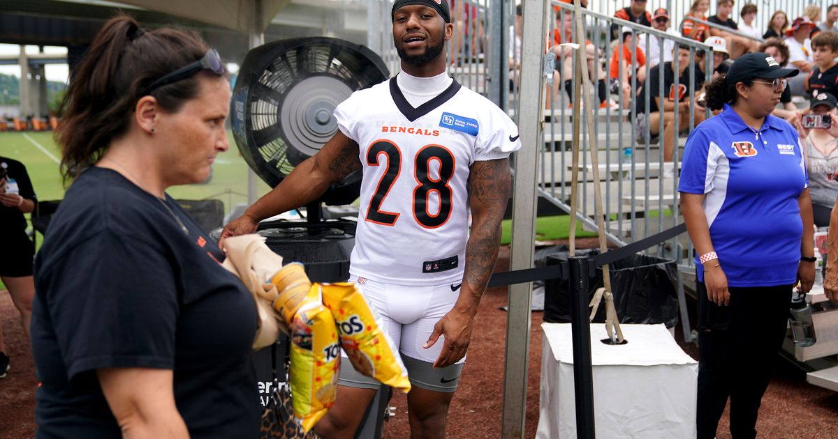 Joe Mixon Cleared of Aggravated Menacing Charge Following Traffic Dispute