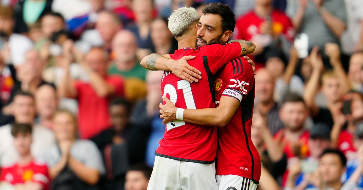 Manchester United Overcomes Early Setback to Win, Arsenal Held to Draw After Conceding Early