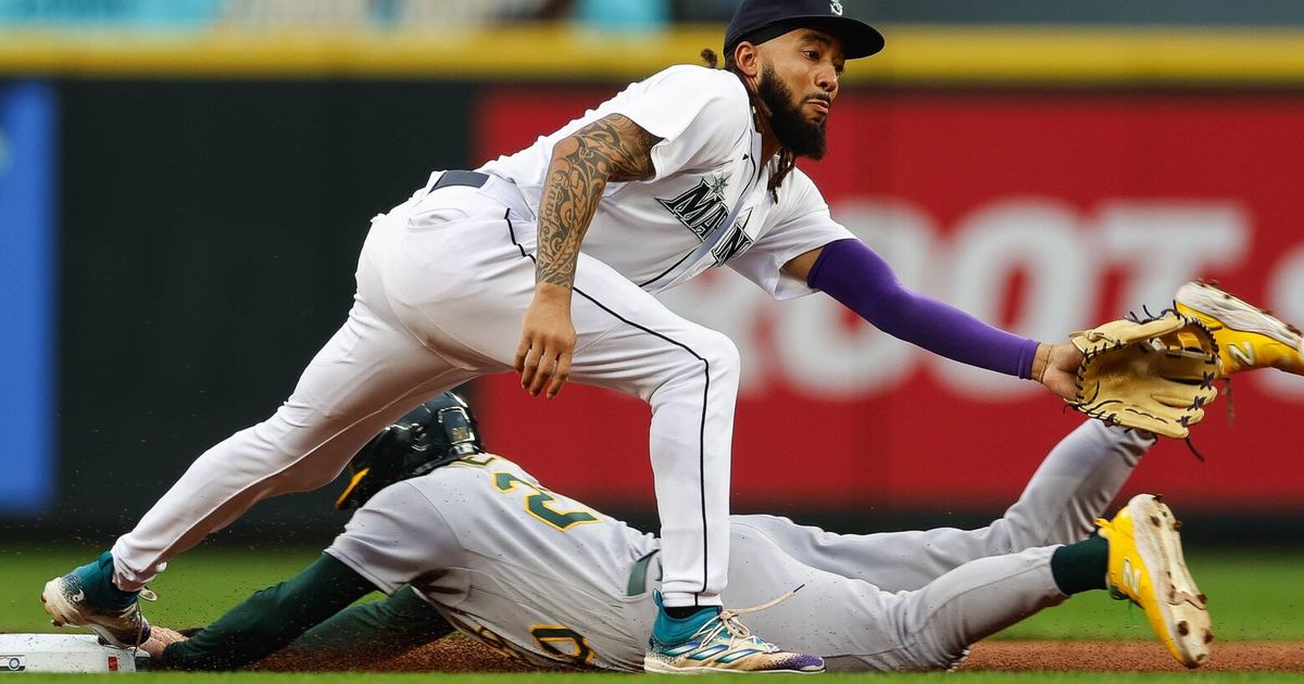 Mariners Defeat Athletics 7-0 in Shutout Victory