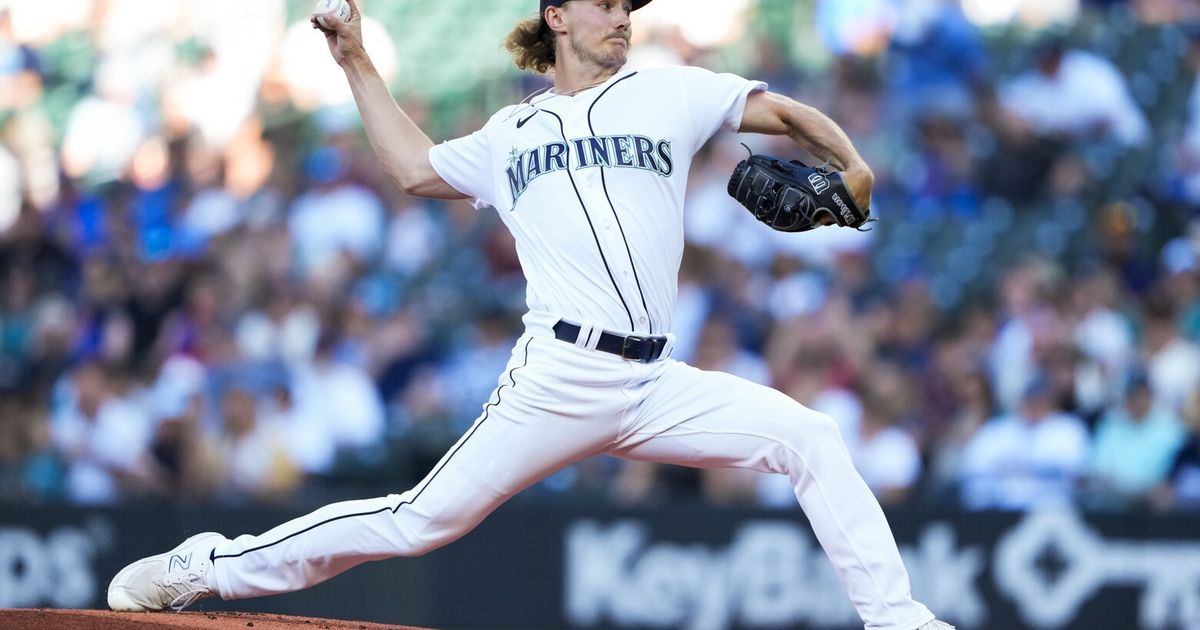 Mariners Lose to Red Sox, Miss Opportunity to Gain Wild-Card Ground