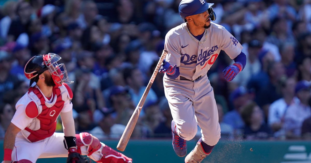 Mookie Betts Hits Home Run in Dodgers' 7-4 Win Over Red Sox in Boston Return