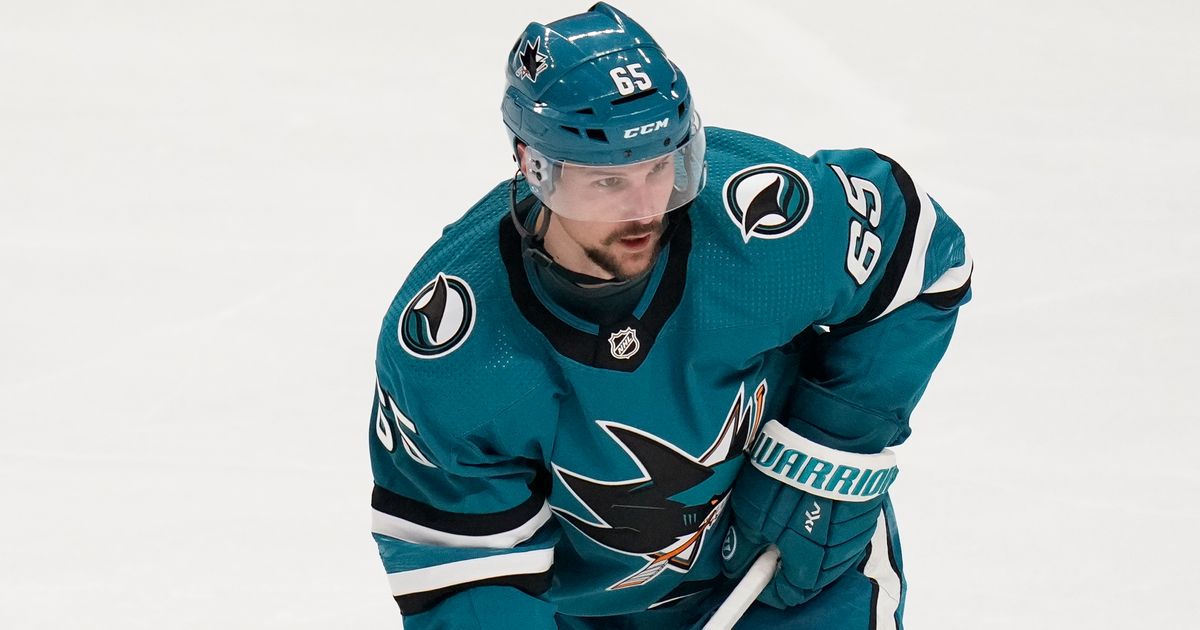 Sharks Trade Three-Time Norris Trophy Winner Erik Karlsson to Penguins