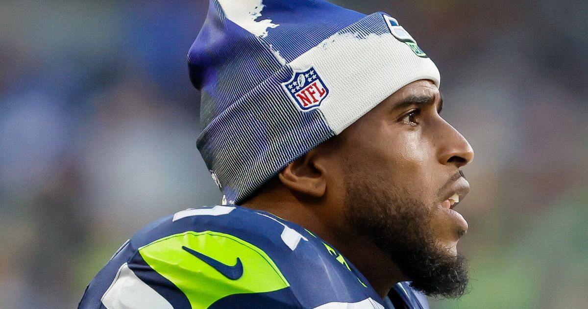 Bobby Wagner and Pete Carroll of the Seattle Seahawks Exchange Words of Gratitude