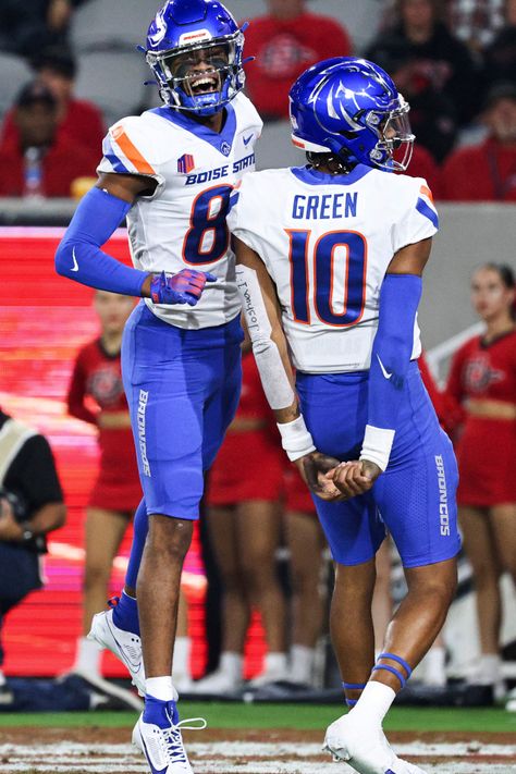 Boise State Defeats San Diego State 34-31 Behind Ashton Jeanty's 205 Rushing Yards and 2 Touchdowns