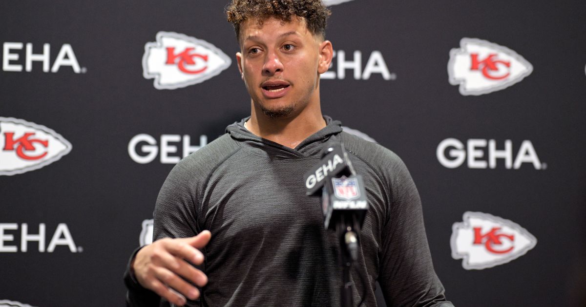 Chiefs' Patrick Mahomes Signs Record-Breaking Contract Extension, Aiming to Bring More Super Bowls to Kansas City