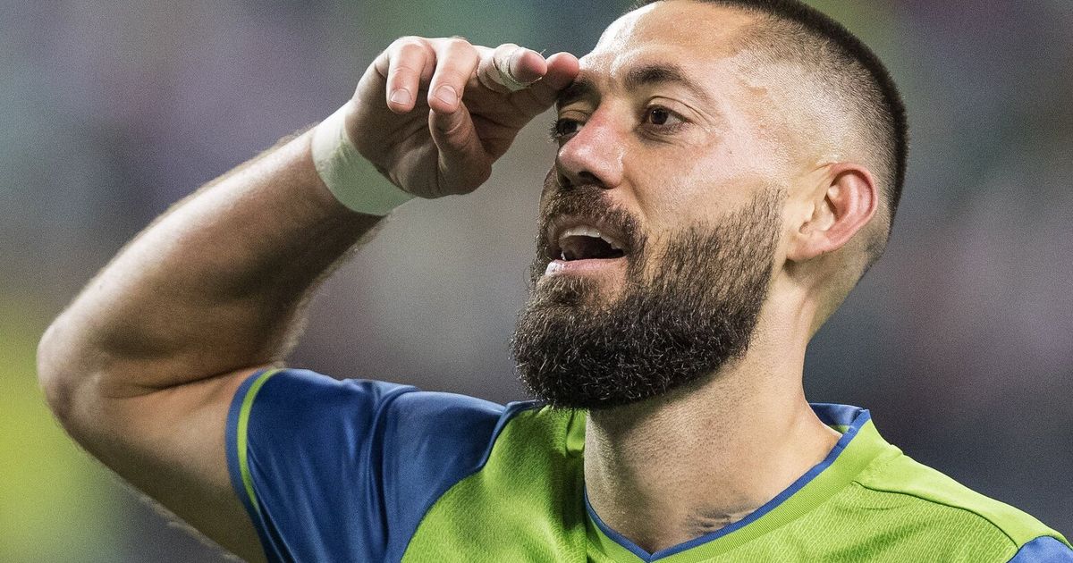 Clint Dempsey Returns to Soccer Scene with 'Kickin' It' Show