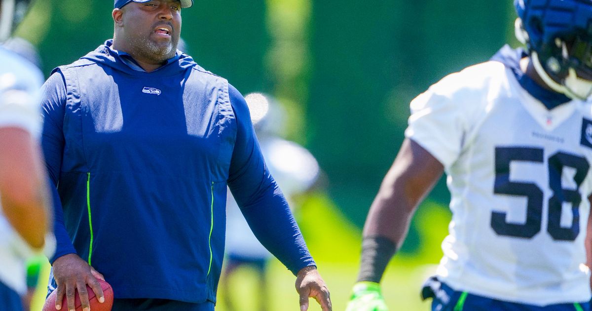 Clint Hurtt to Move to Press Box as Seahawks Defensive Coordinator