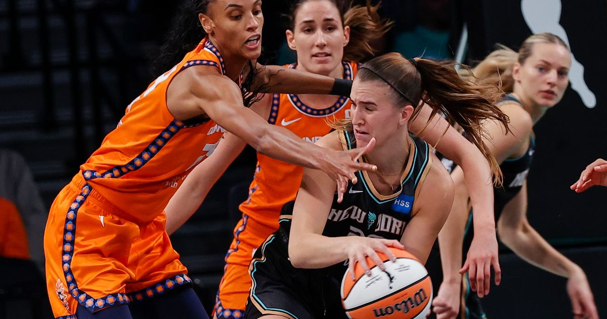 Connecticut Sun Defeat New York Liberty 78-63 in Game 1 of WNBA Semifinal Series