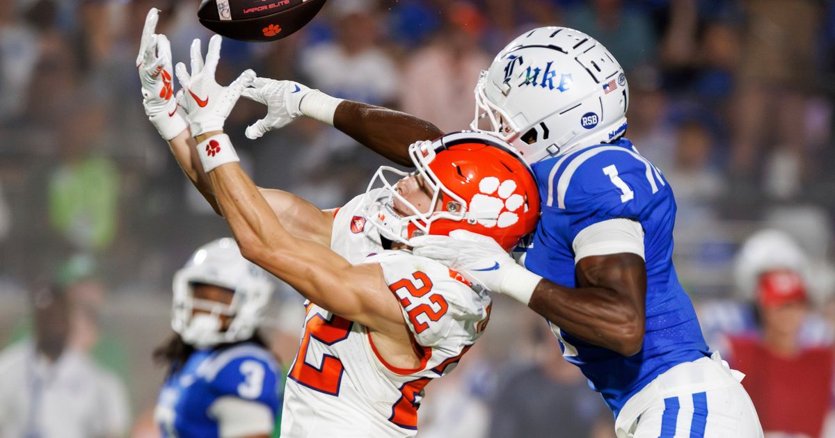 Duke Defeats No. 9 Clemson 28-7 in ACC Opener with Help from Leonard