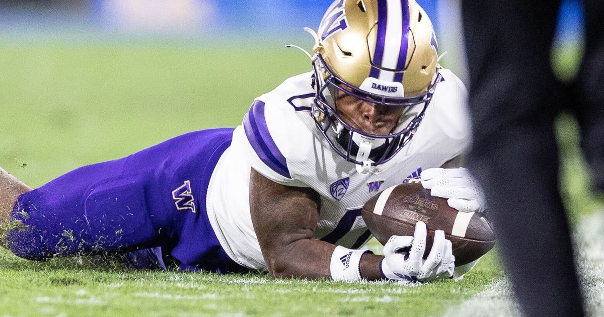 How Has the University of Washington's Football Team Historically Performed on Grass Fields and How Should That Influence Preparation for the Michigan State Game?