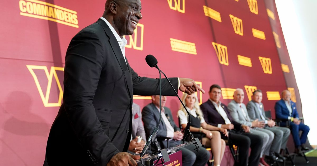 Magic Johnson Holds Inaugural Meeting with Washington Commanders Players