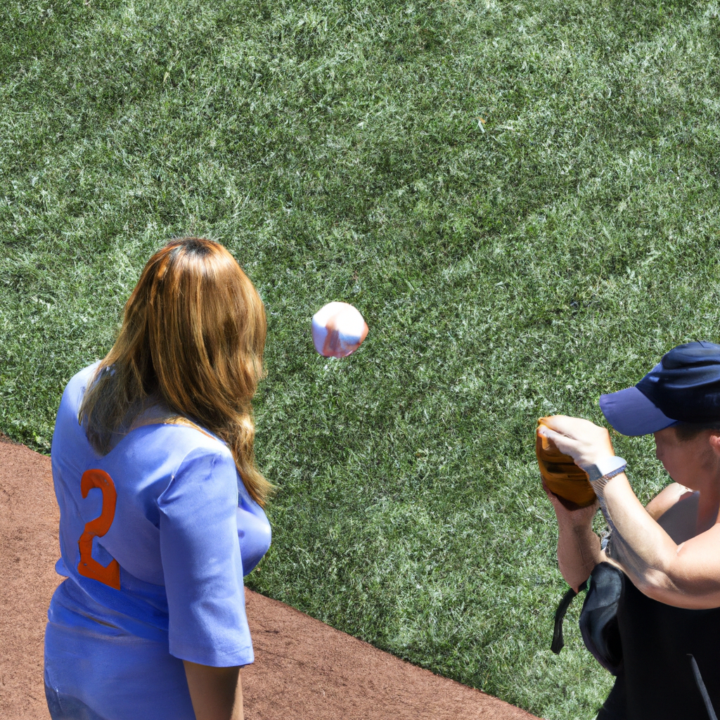 Man Gives Mom Two Foul Balls as Birthday Gift at Citi Field After Snagging Them in Three Pitches
