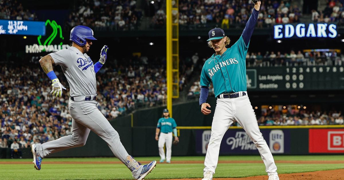 Mariners and Dodgers Face Off in Seattle Baseball Game
