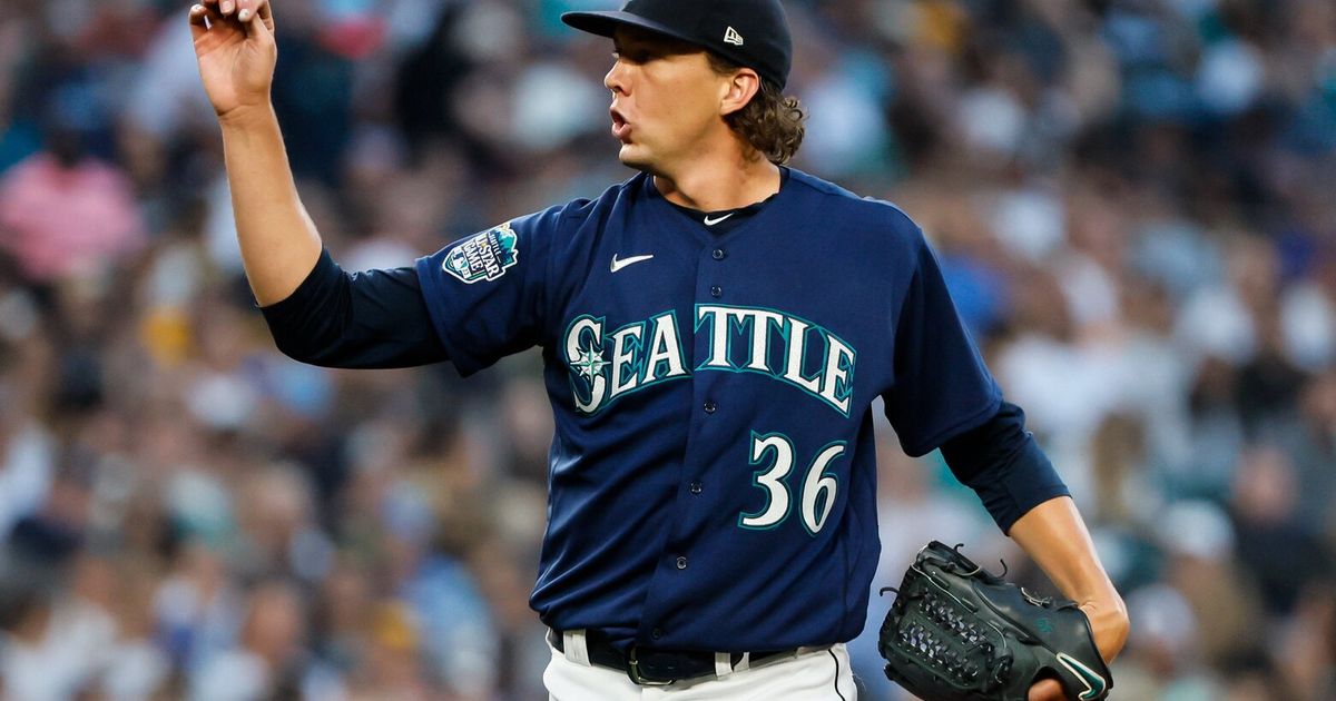 Mariners' Pitching Surge Leads to First Place in Standings