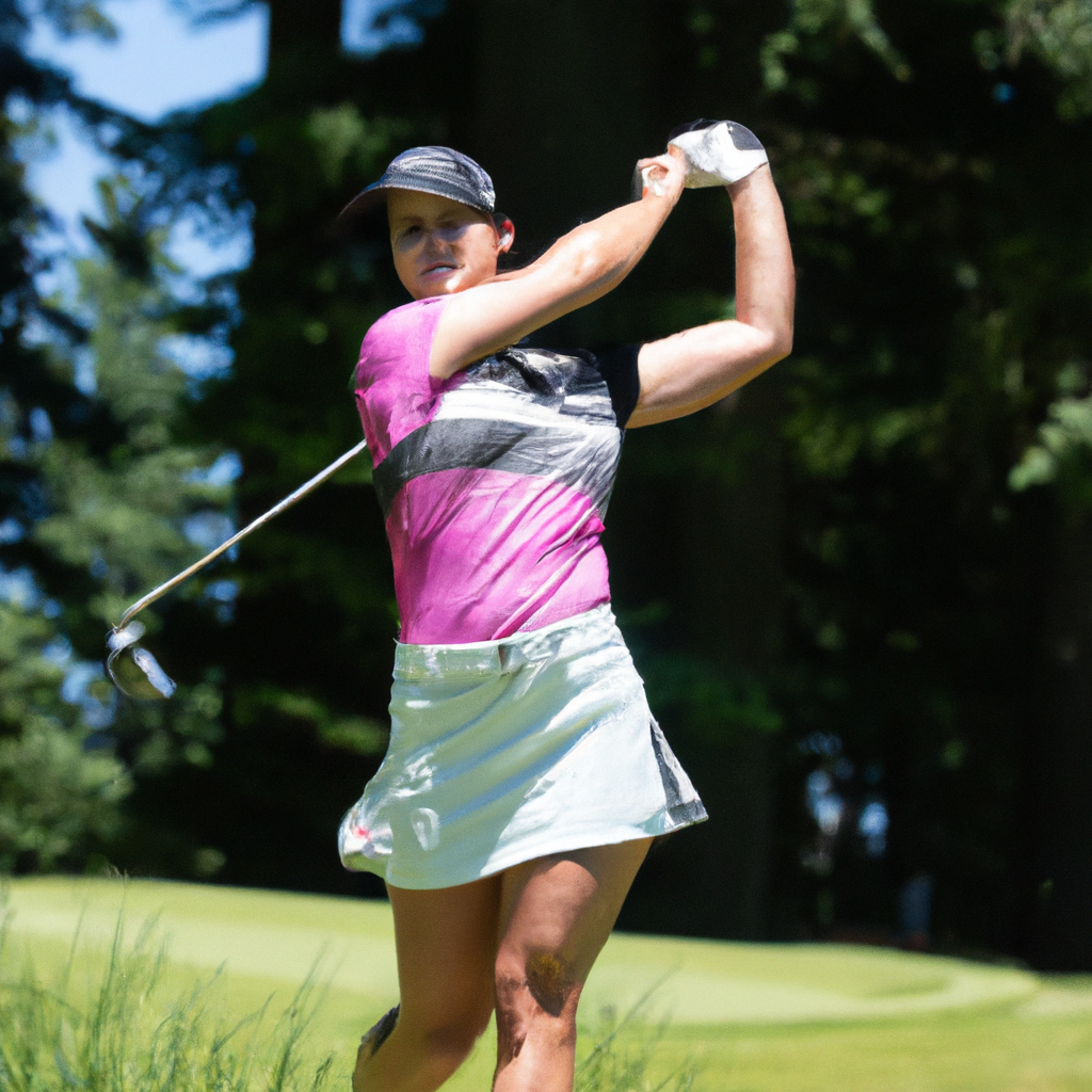 Megan Khang Leads Portland Classic After First Round, Aiming for Back-to-Back Wins