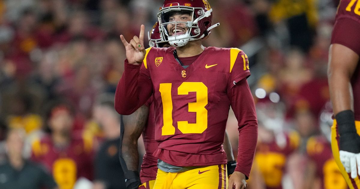 No. 8 USC to Face Colorado with QBs Caleb Williams and Shedeur Sanders Sharing Center Stage