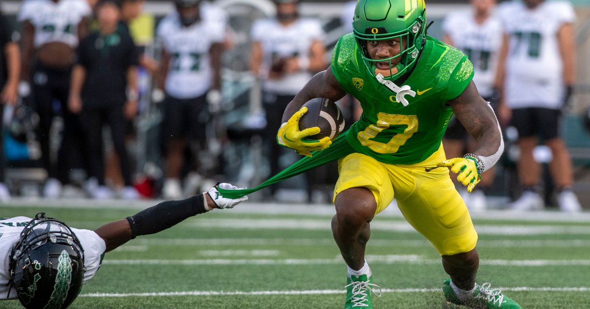 Oregon Ducks Quarterback Justin Herbert Throws for Three Touchdowns in 55-10 Victory Over Hawaii Rainbow Warriors