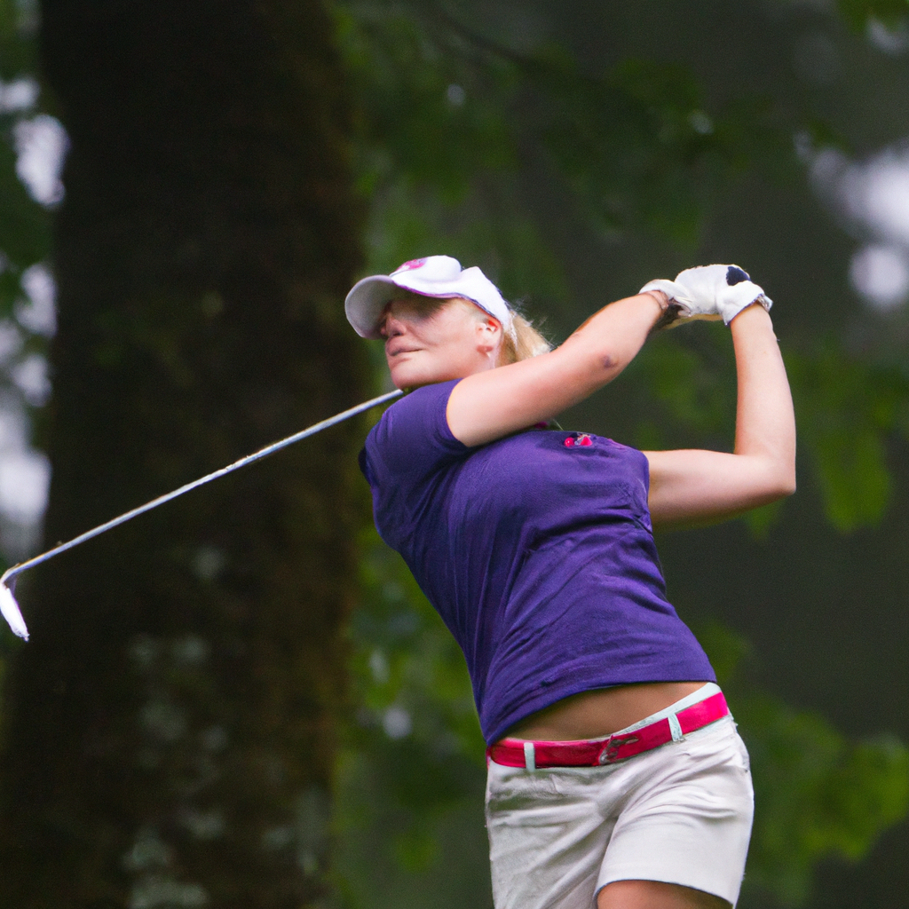 Perrine Delacour Shoots 63 in Rainy Conditions at Columbia Edgewater to Take Lead in Portland Classic