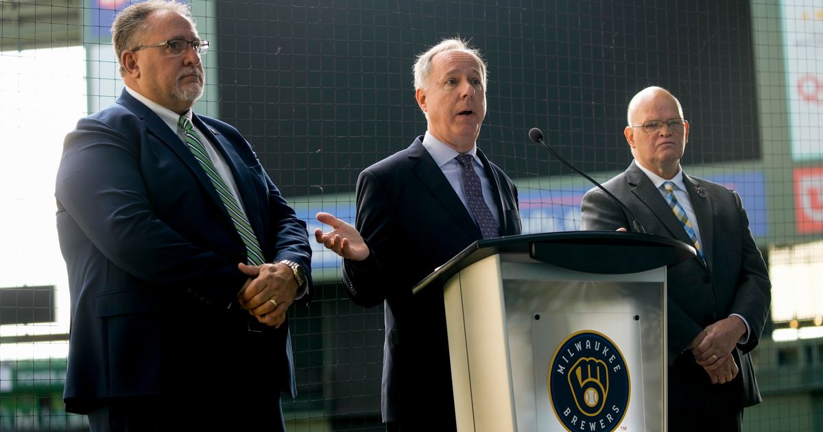 Republicans Propose Allocating $614M in Public Funds for Milwaukee Brewers Stadium Upgrades
