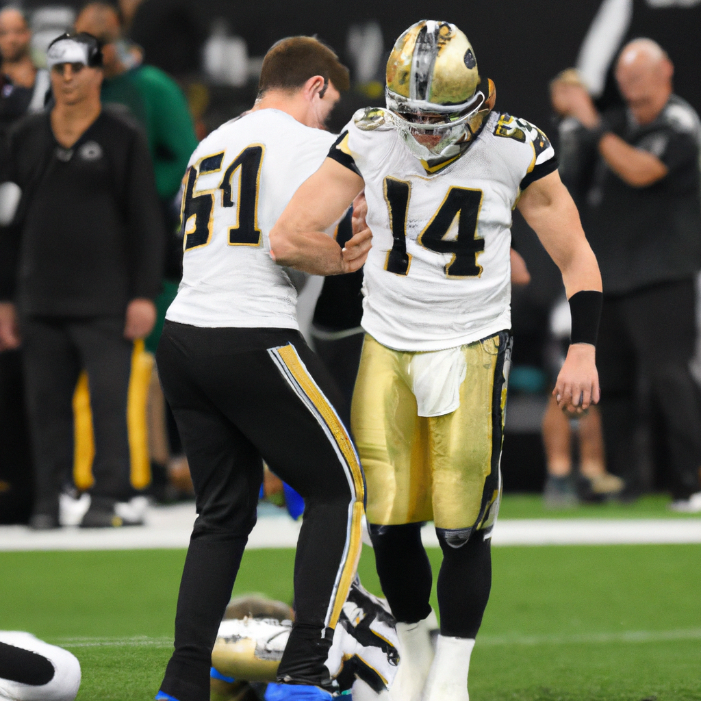 Saints QB Drew Brees Leaves Game with Shoulder Injury After Being Sacked in 3rd Quarter Against Packers